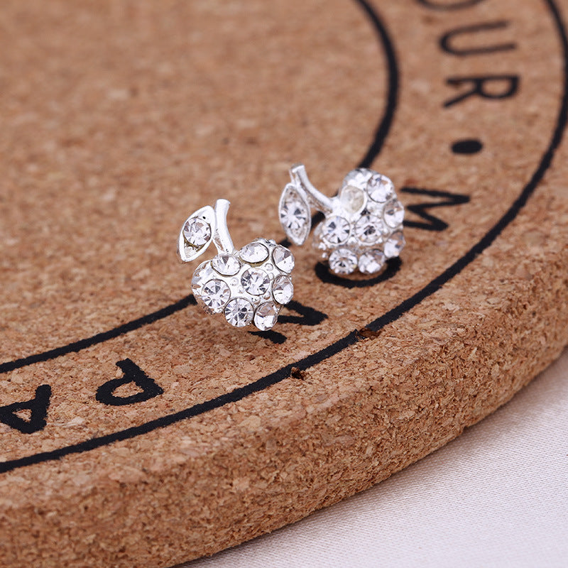 Ear studs For Girls Women Simple Elegant Style